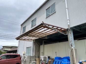 津島市　庇修繕工事